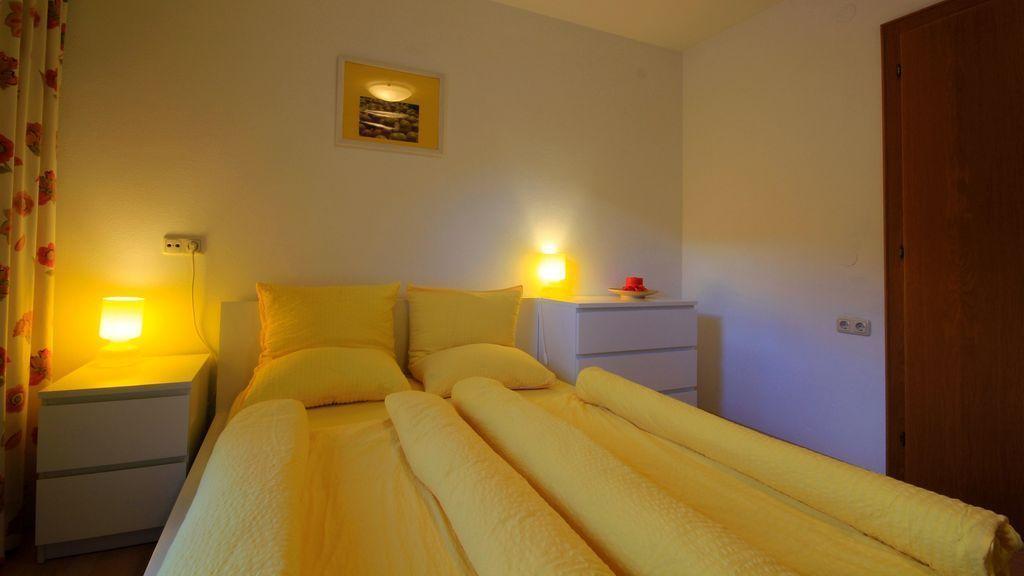 Haus Alpenglueck Apartment Kaunertal Bagian luar foto